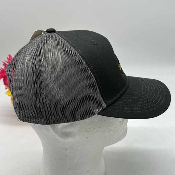 Montana NWT Ouray Black Yellow Trucker Hat Adjustable HT5412F - Picture 2 of 5